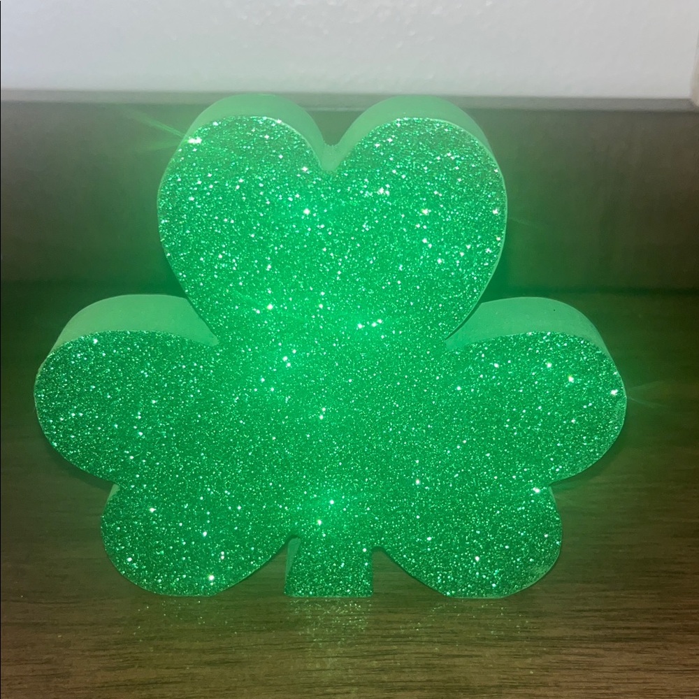 🌷 St. Patrick's Day Decor Set - Picture 4 of 12